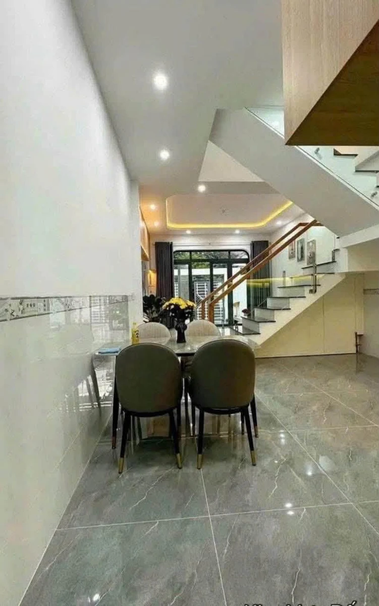Bán nhà 2 lầu 90m2 sổ riêng gần KDL Bửu Long, giá 2 tỷ - Ảnh thu nhỏ 3