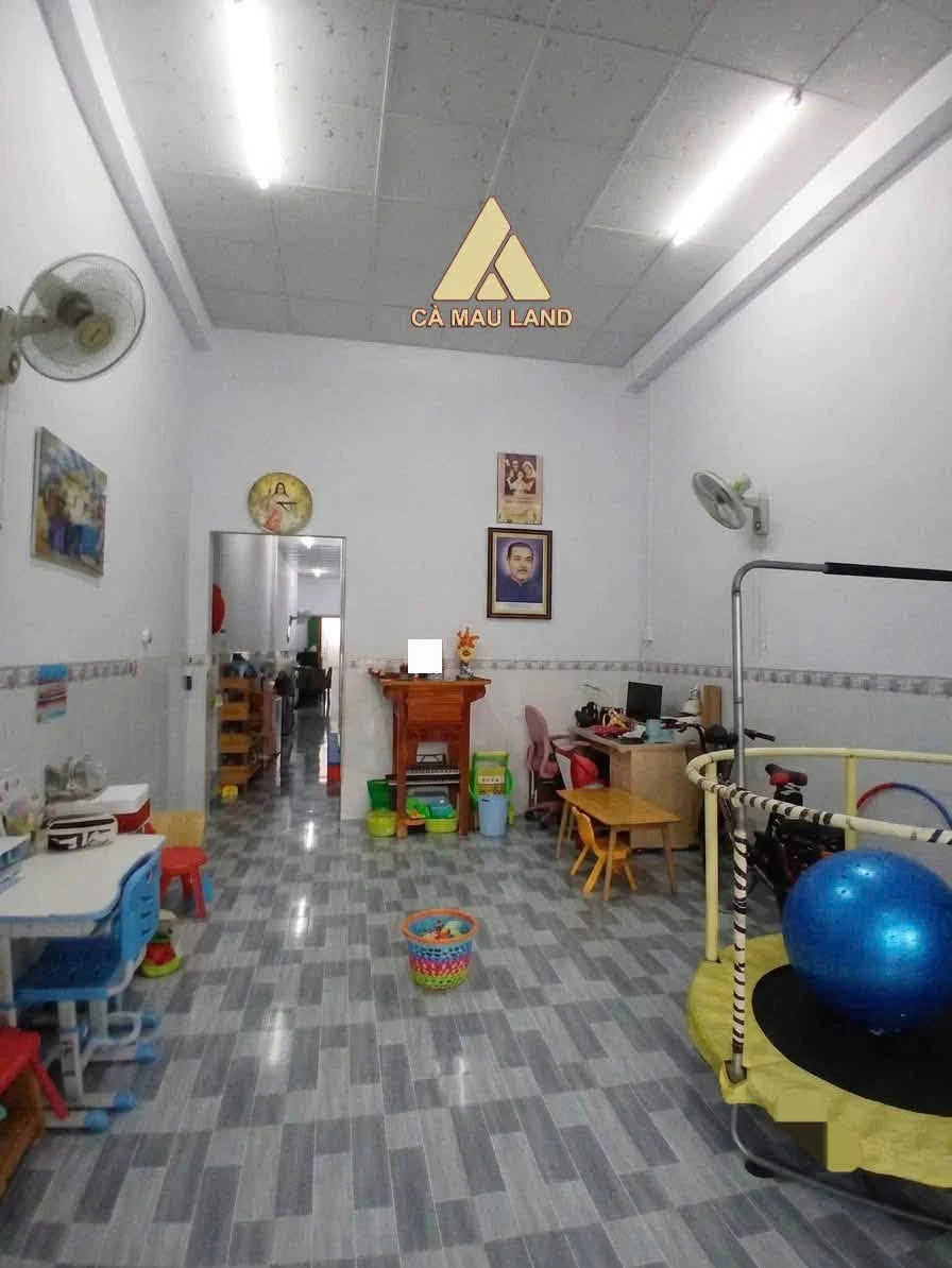 Nhà mặt tiền Thoại Ngọc Hầu, Cà Mau, 102m², 2.3 tỷ - Ảnh 1
