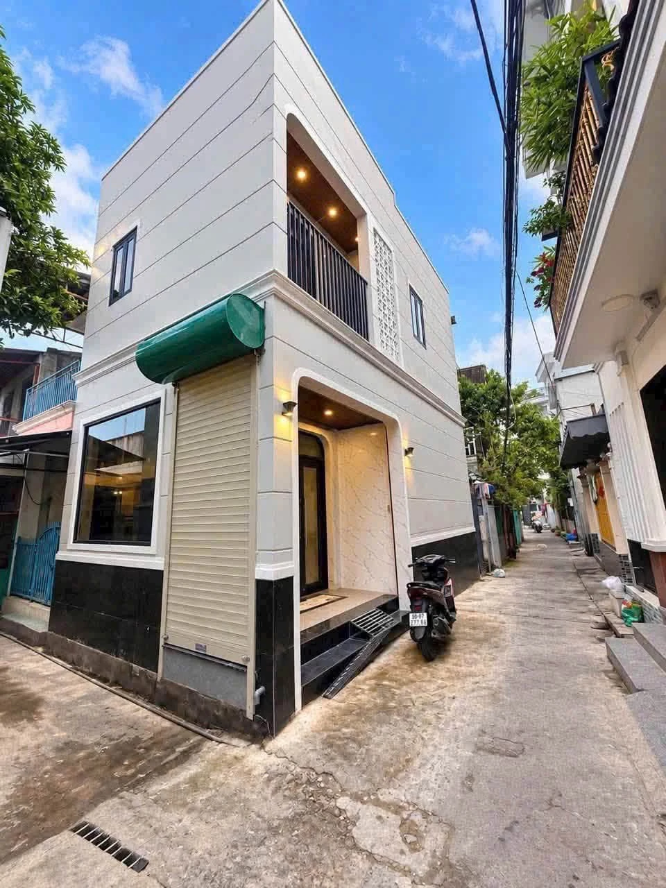 Bán nhà góc 3 mặt tiền 75m2, 2 phòng ngủ, Quận 12 - Ảnh 1