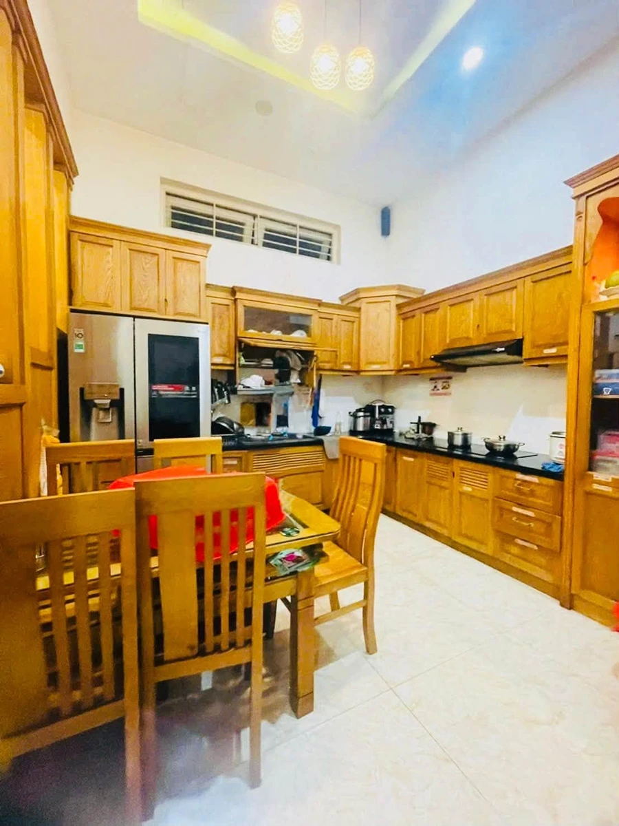 Bán nhà 3 tầng mặt tiền ĐT743, 356,3m², 6PN, Bình Chuẩn, giá 17 tỷ - Ảnh thu nhỏ 5