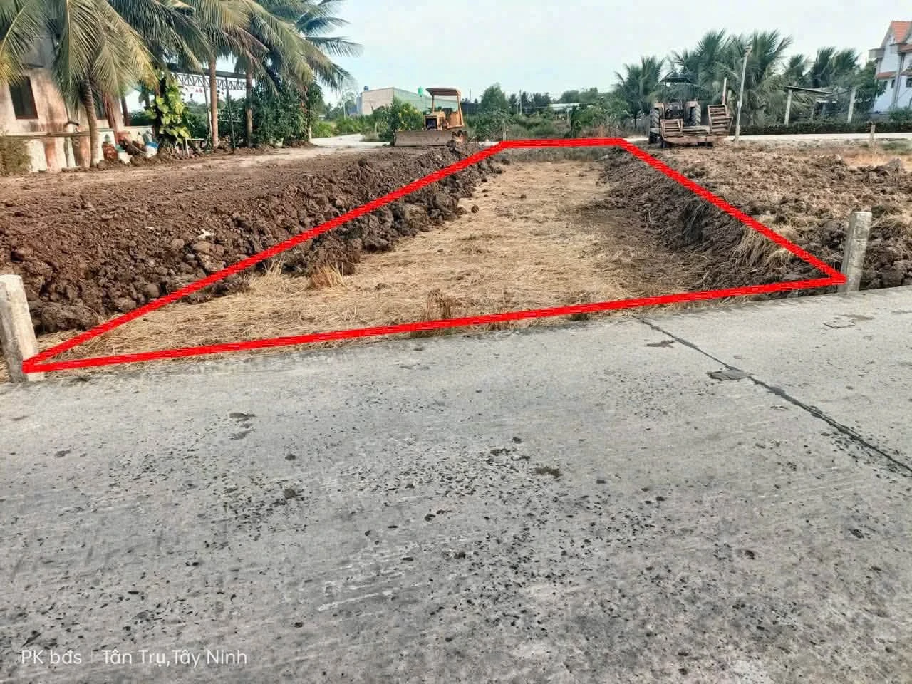 Bán đất thổ 2 mặt tiền 140m² Tân Trụ 590 triệu - Ảnh 1