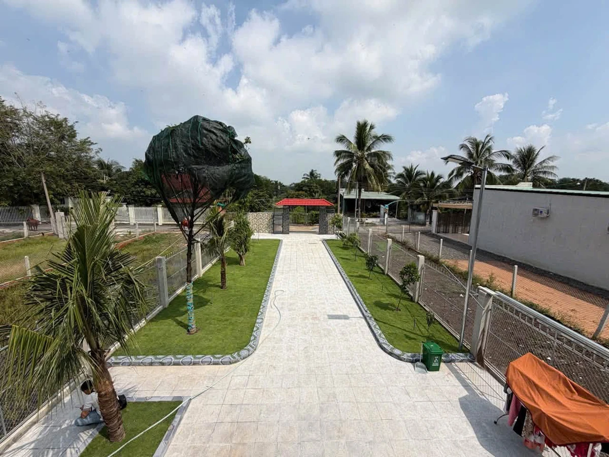 Bán nhà vườn nghỉ dưỡng 357m², 2 phòng ngủ, Thanh Điền Tây Ninh, giá 2 tỷ 400 - Ảnh 1