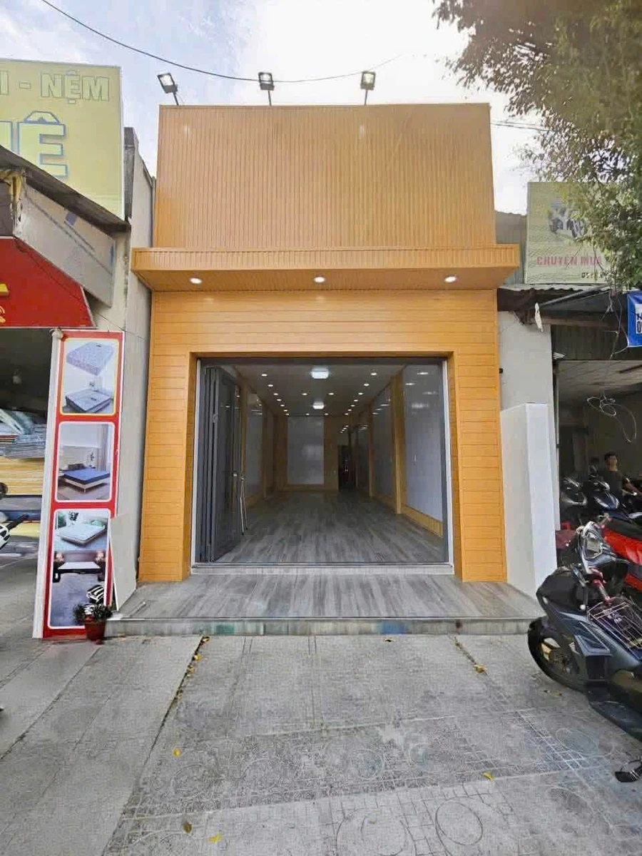 Bán nhà mặt tiền Nguyễn Trung Trức, 4x24m, An Giang - 3,85 tỷ - Ảnh thu nhỏ 2