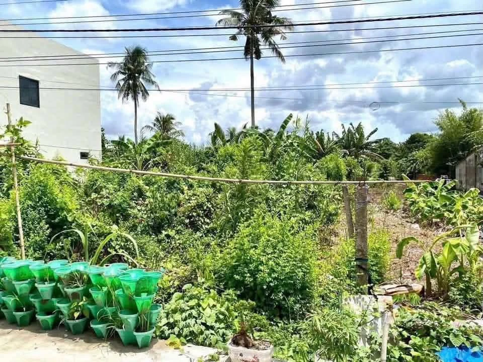 Bán nhà mặt tiền 96 m² giá 15.5 tỷ tại Tân Phú phucnghiemtuc - Ảnh 1