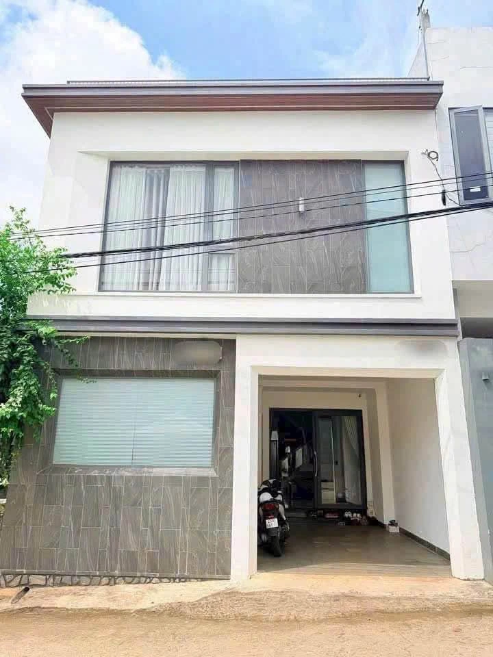 Bán nhà 2 tầng hẻm Hoàng Thế Thiện, Phường Tân Lợi, Buôn Ma Thuột, 7x14,7m giá 5,5 tỷ - Ảnh 1