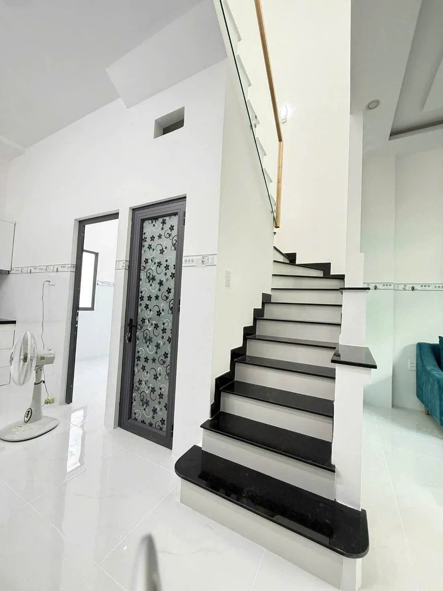 Bán nhà 1 trệt 1 lầu 51m2 Vũng Tàu 4 tỷ 200 triệu - Ảnh thu nhỏ 5