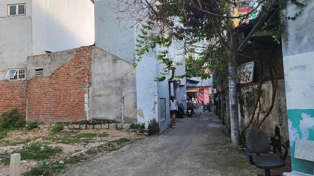 Bán lô đất 53,5m² hẻm Mai Xuân Thưởng Nha Trang 3,97 tỷ - Ảnh 1