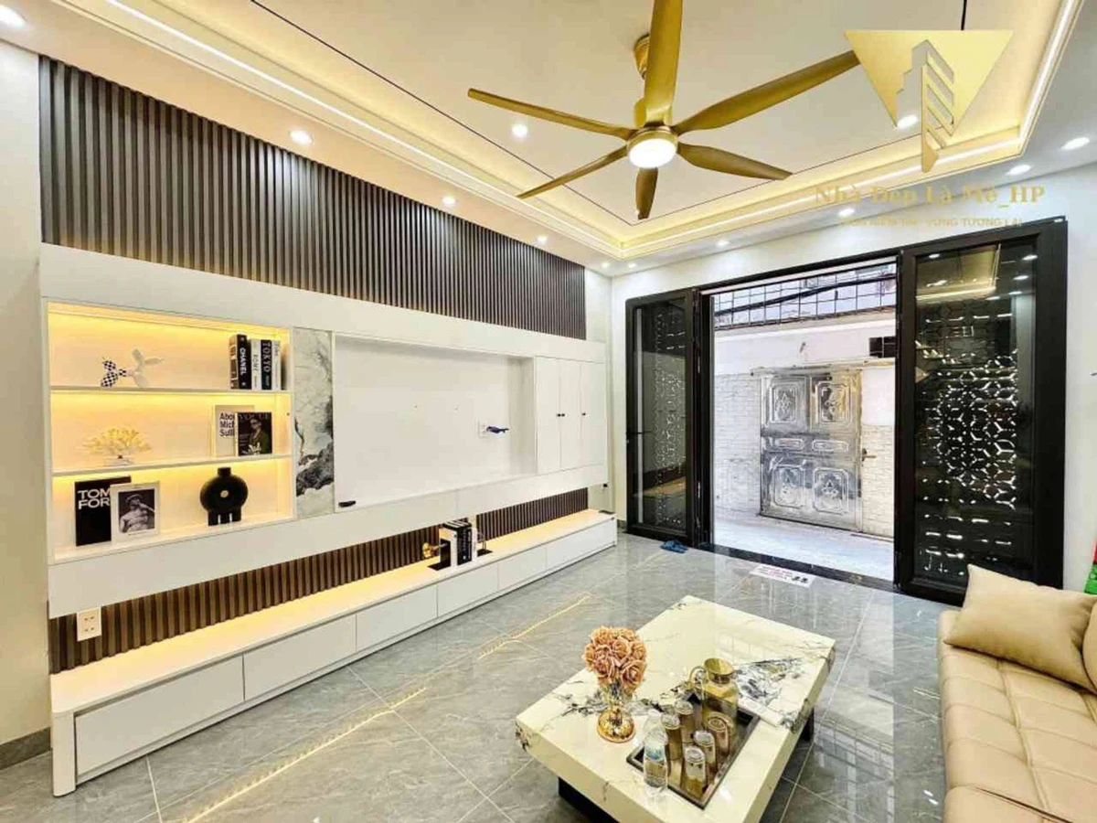 Bán nhà 4 tầng 200m² full nội thất Hồ Sen 5.12 tỷ - Ảnh 1