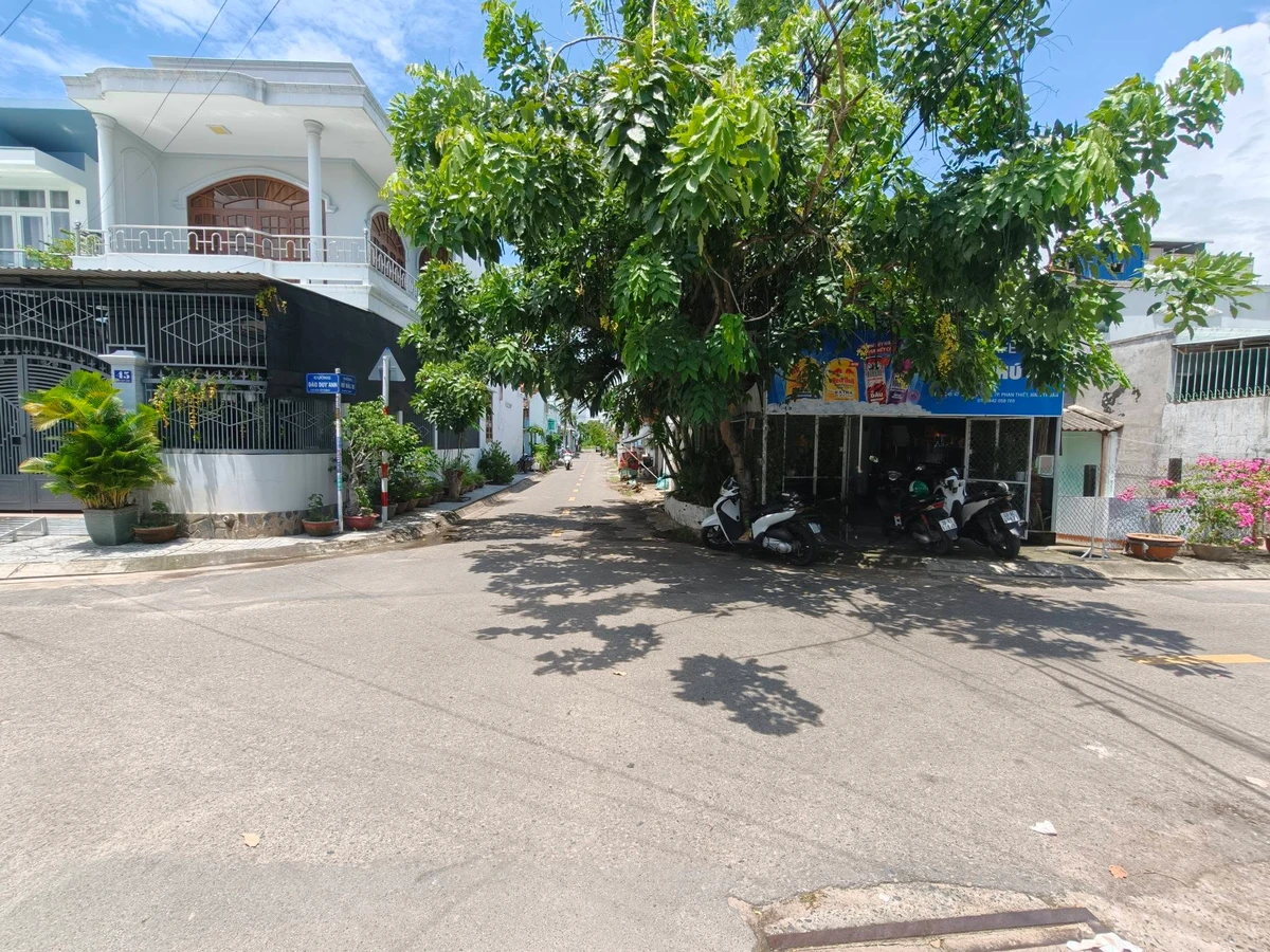 Bán nhà cấp 4 mặt tiền 100m2 Phú Trinh Phan Thiết 2,65 tỷ - Ảnh 1