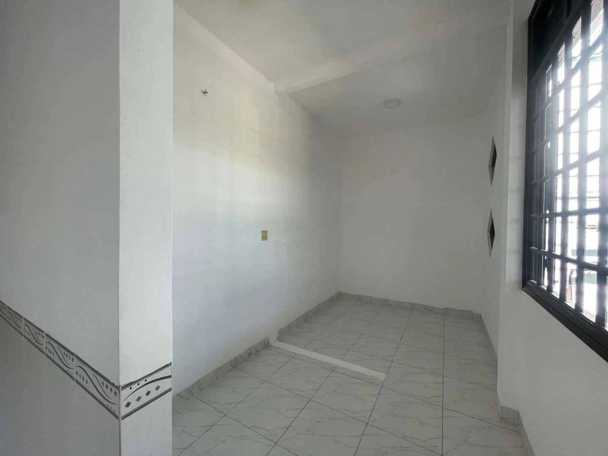 Bán nhà 200m² góc ngã tư Lê Duẩn, Phan Thiết 3.7 tỷ - Ảnh thu nhỏ 2