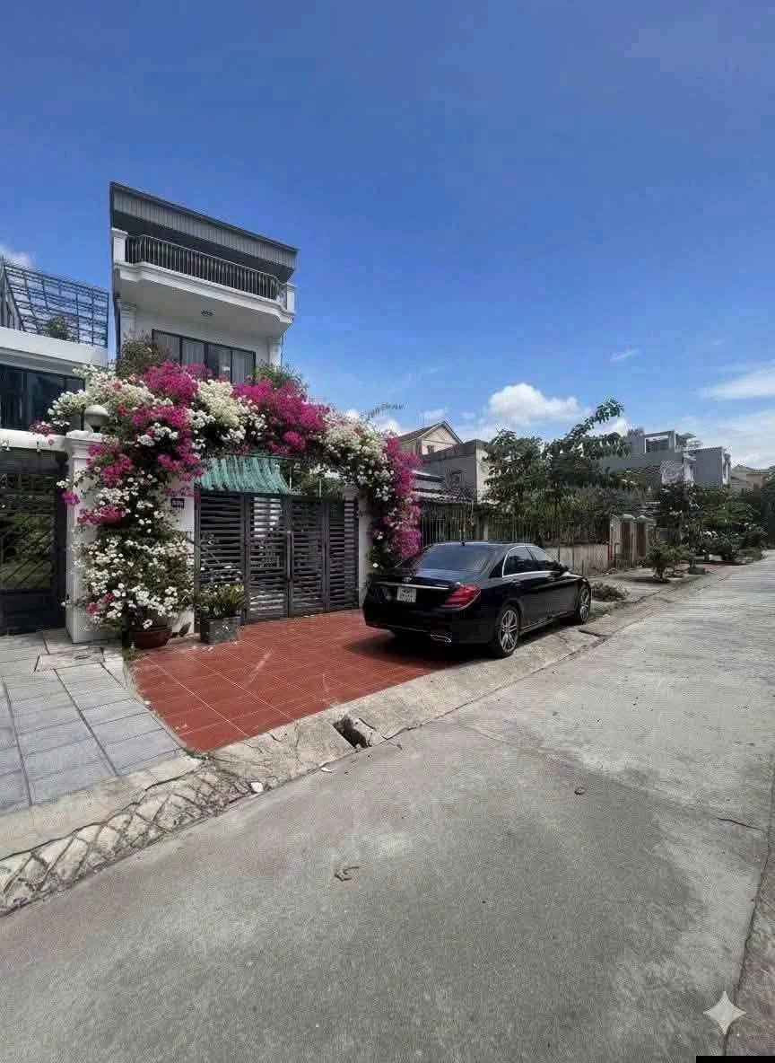 Bán nhà 2,5 tầng 3 phòng ngủ 88m² Quận 12 - Ảnh 1