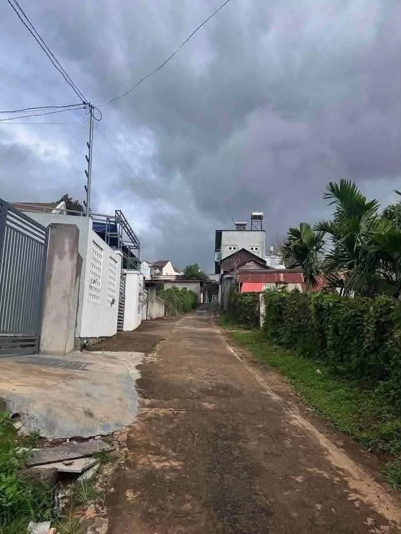 Bán đất ngộp 5x36 thổ cư 100m2 trung tâm thị trấn Đắk Mil giá 1,15 tỷ - Ảnh 1