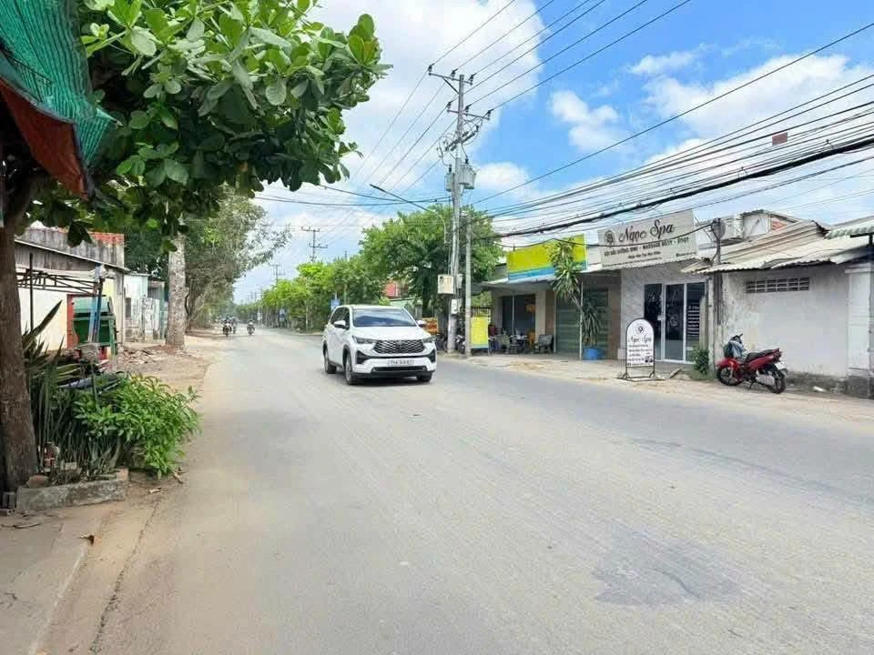 Bán nhà mặt tiền Nguyễn Đình Chiểu, 80m2, 2 phòng ngủ, 1 tỷ 390 triệu - Ảnh 1