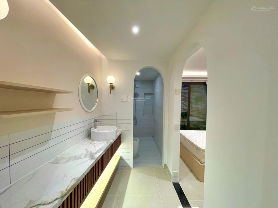 Nhà đẹp 3 tầng sổ hoàn công ngay chợ Lạc Long Quân TT Nha Trang - có PN tầng trệt - ra biển chỉ 2km - Ảnh thu nhỏ 5