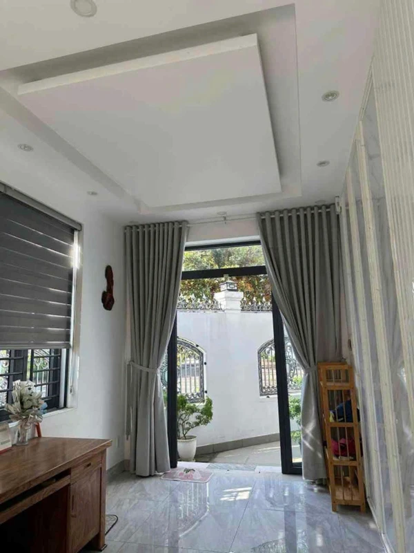 Biệt thự góc 2 mặt tiền 400m2 sàn, 5 PN, Quận 9 - 17.5 tỷ