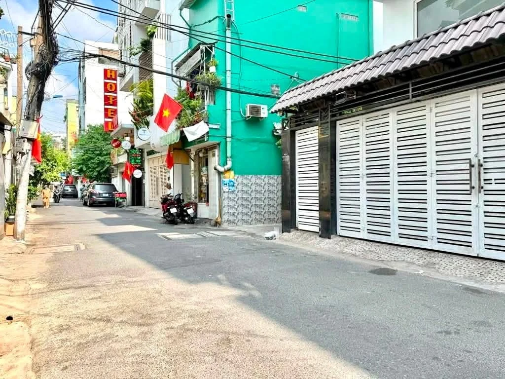 Bán nhà hẻm xe tải 4 tầng 43m2, 4PN, Đoàn Thị Điểm, Phú Nhuận, 8,35 tỷ - Ảnh 1
