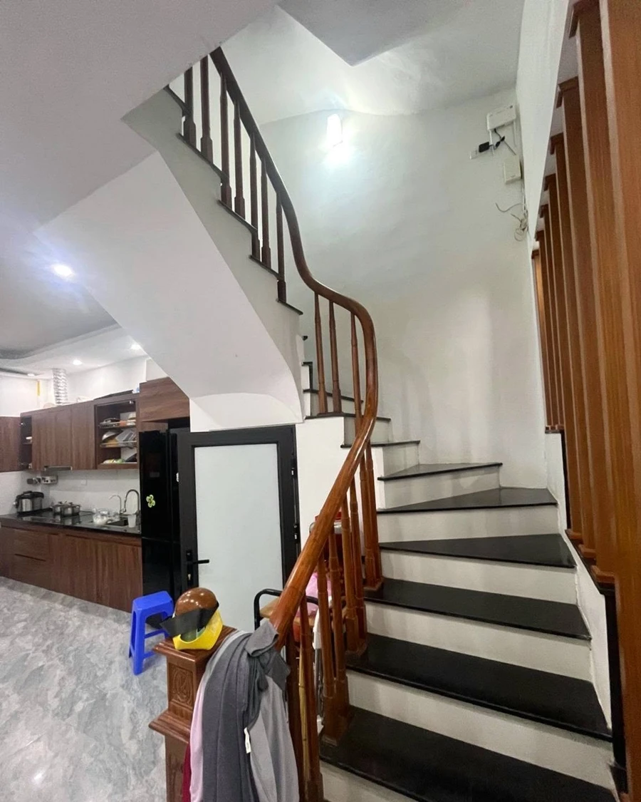 Bán nhà 3 tầng 45m² đường Định Công 3,35 tỷ - Ảnh thu nhỏ 2