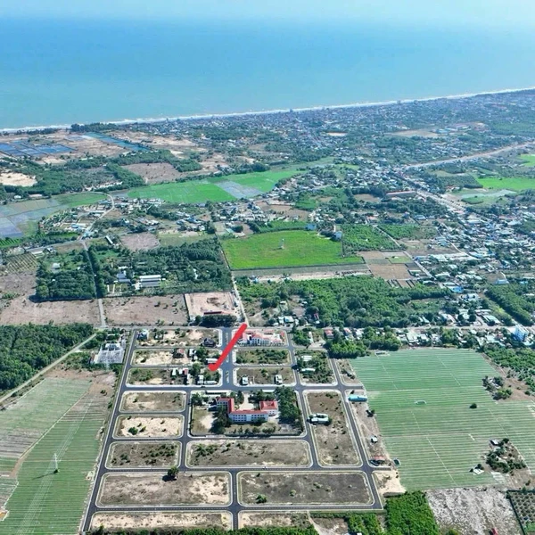 Bán đất mặt tiền Phạm Văn Thuận, Biên Hòa, 1.980m², 75 tỷ lh097