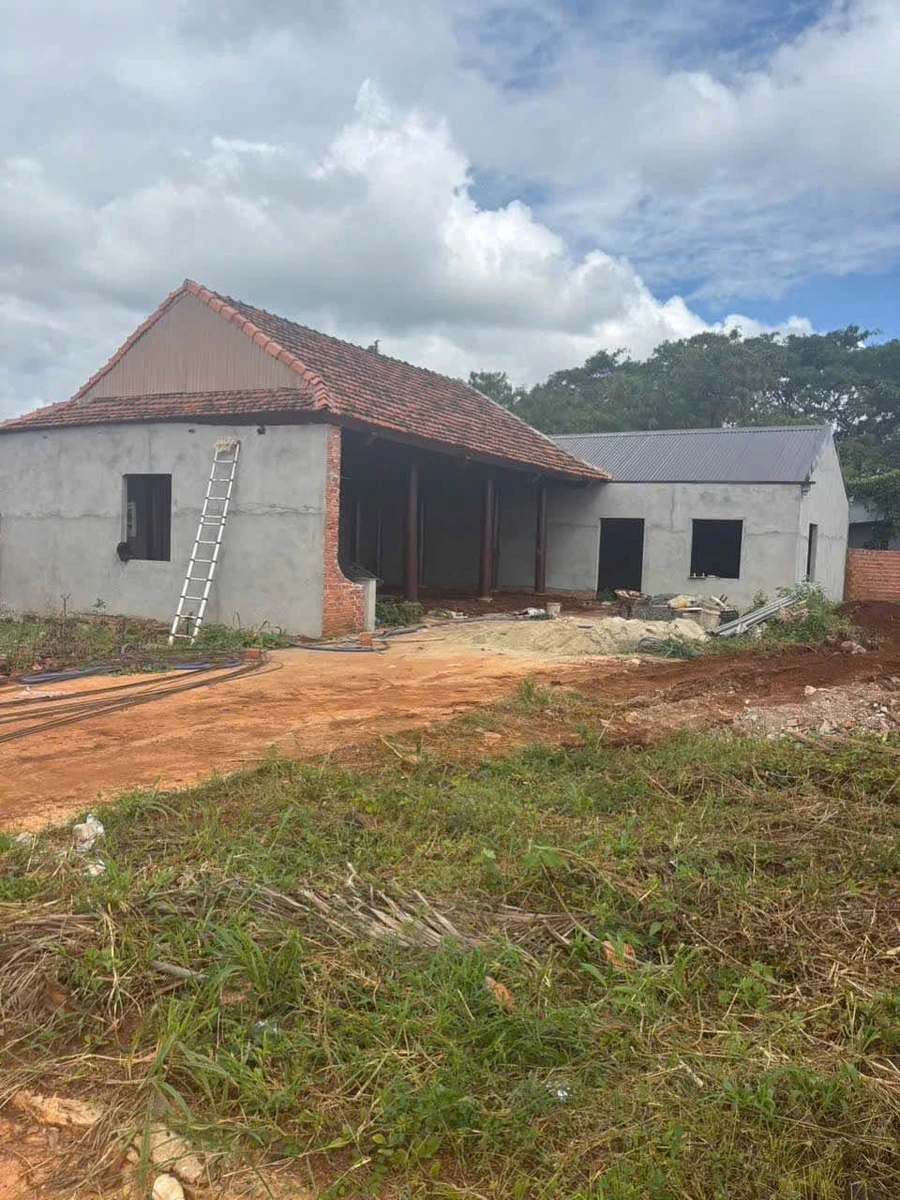 Bán nhà vườn 3 PN, 704 m² giá 2,7 tỷ Ea Kao, Đắk Lắk - Ảnh 1