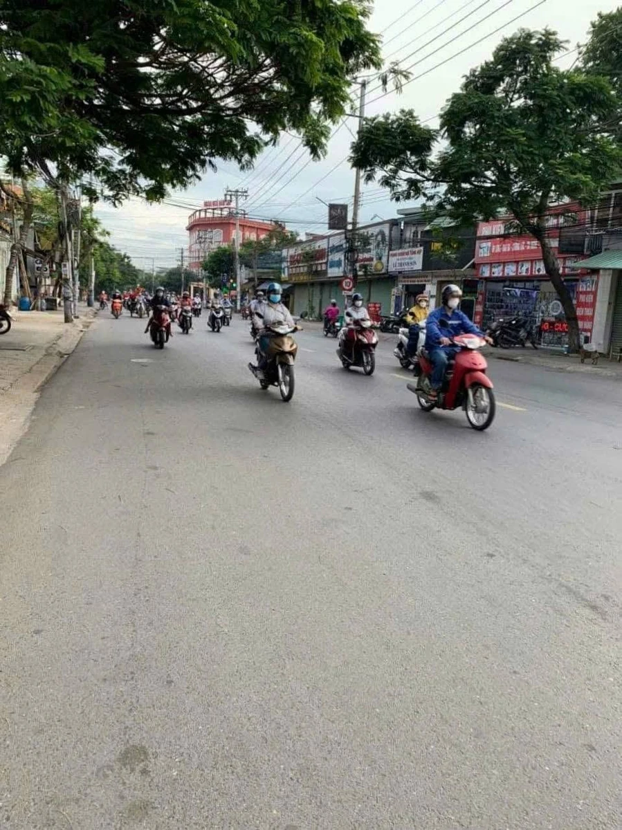 Bán lô đất mặt tiền Nguyễn Trãi 248m2 trung tâm Dĩ An, Bình Dương - Ảnh 1