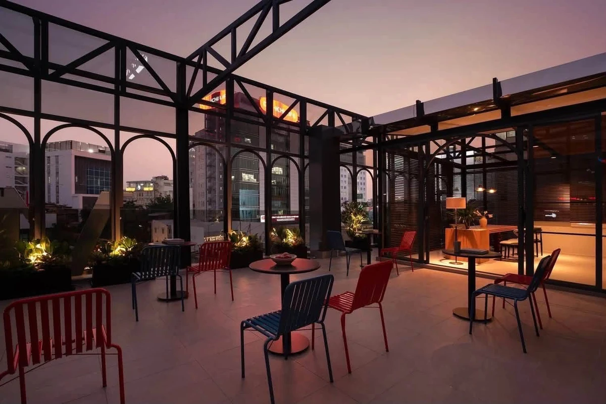 Bán shophouse 225m² Nguyễn Văn Trỗi 75 tỷ, gần sân bay - Ảnh thu nhỏ 4