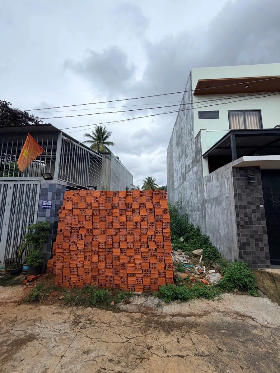 Bán lô đất 110m² hẻm Nguyễn Phúc Chu, Bình Tân, giá 1 tỷ 250 triệu - Ảnh 1
