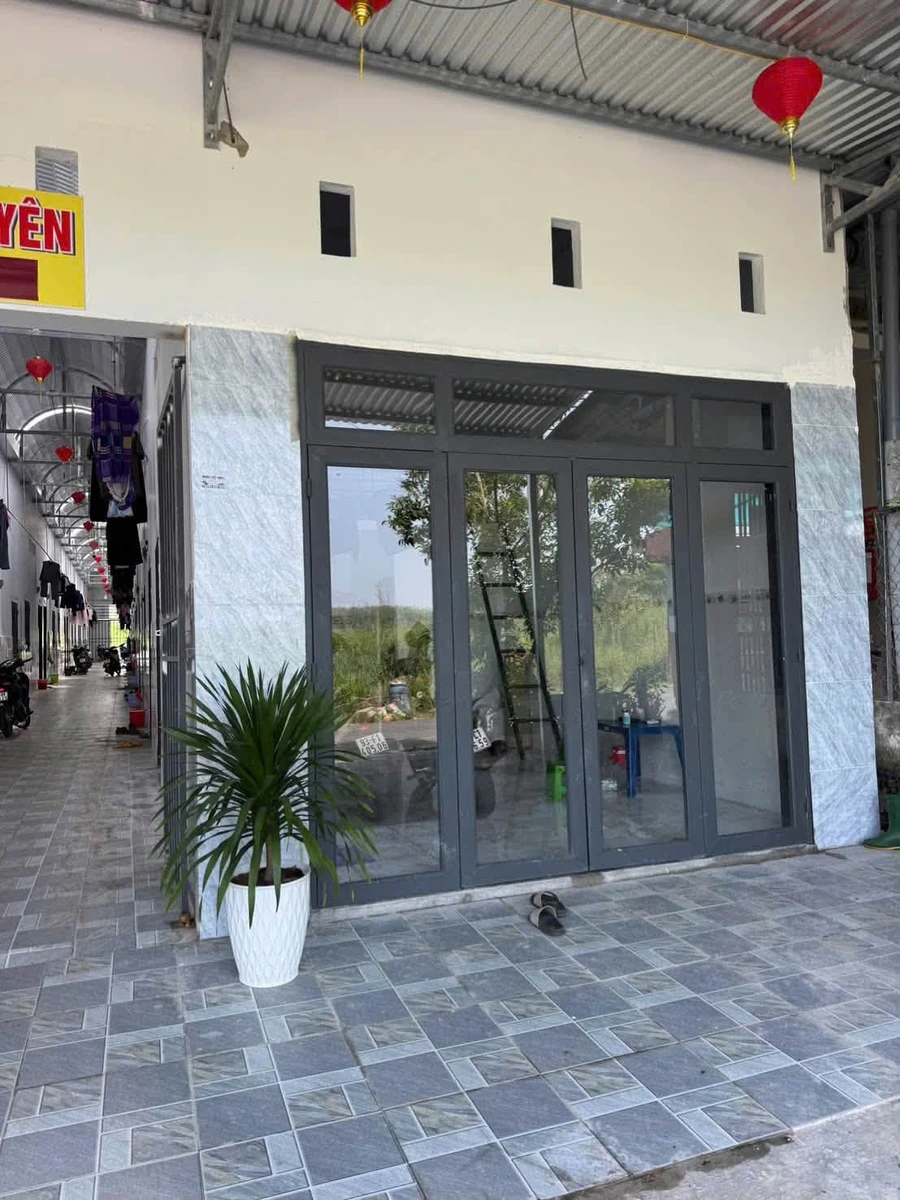 Bán dãy trọ 18 phòng + 2 kiot gần KCN Becamex, 300m² - Ảnh thu nhỏ 3