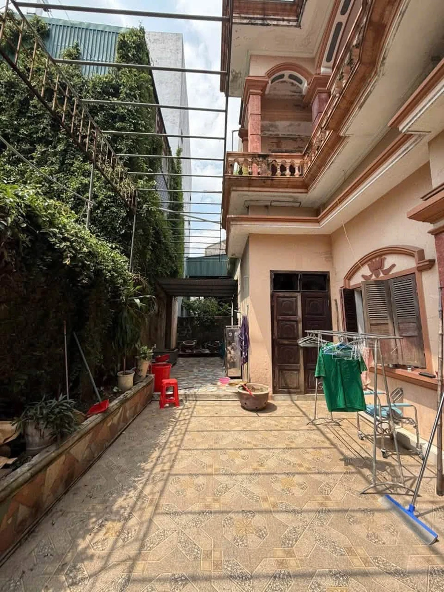 Bán nhà 2 tầng 247m2 Phan Chu Trinh, Phường Thành Vinh - Ảnh 1