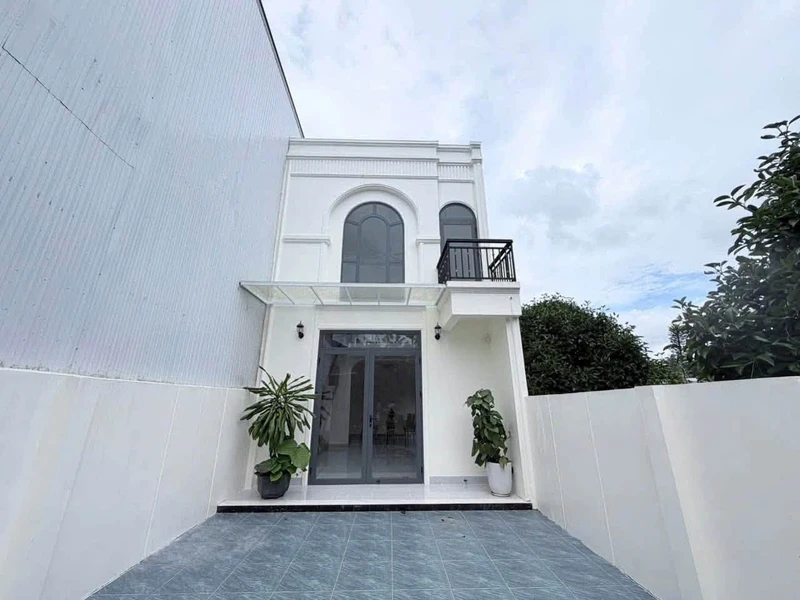 Bán nhà 1 trệt 1 lầu 3PN 80m² Bảo Lộc 2,8 tỷ