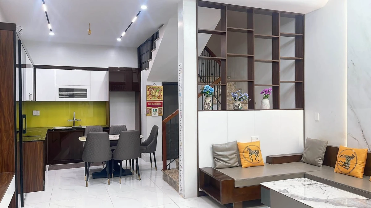 Bán nhà lô góc 50m2 đường Trần Nguyên Hãn 3 tỷ 850 - Ảnh thu nhỏ 2