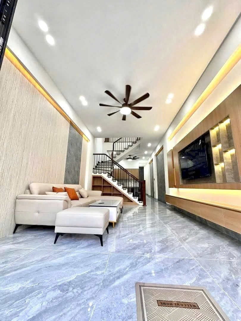 Bán nhà mặt tiền Cây Da Xề, Dĩ An, 100m², 3 phòng ngủ, 6,9 tỷ - Ảnh thu nhỏ 2