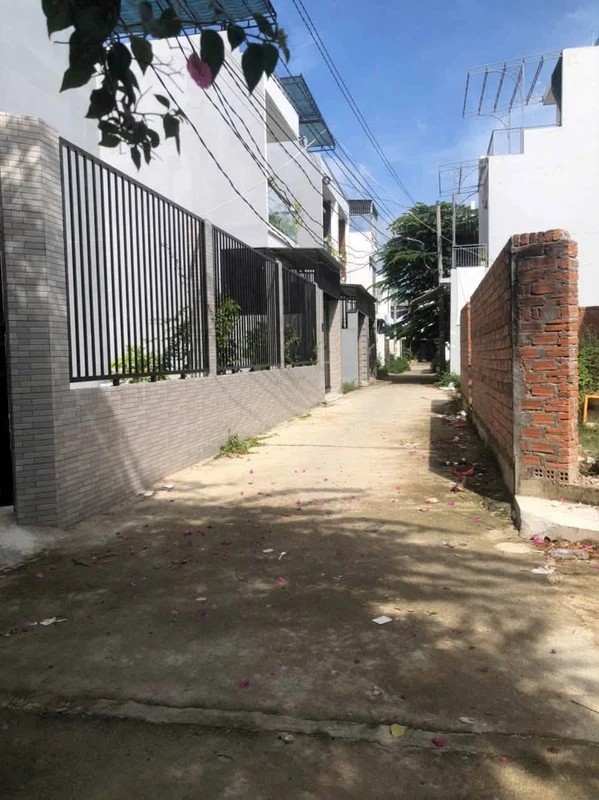 Bán đất hẻm ô tô trung tâm Nha Trang 78.4m2