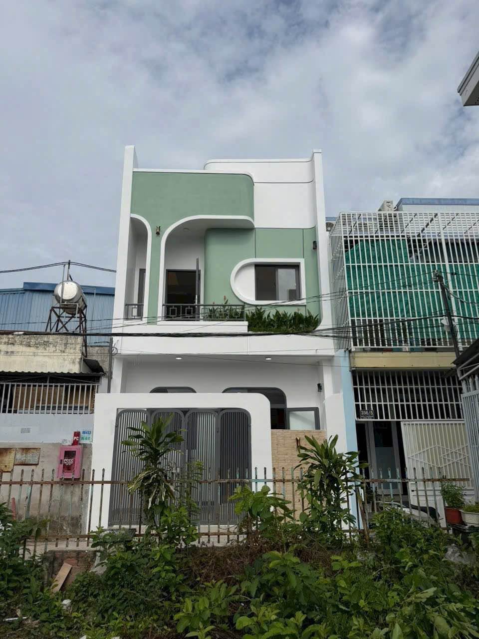 Bán nhà 1 trệt 1 lầu 96m2 trung tâm Phan Thiết 2.45 tỷ