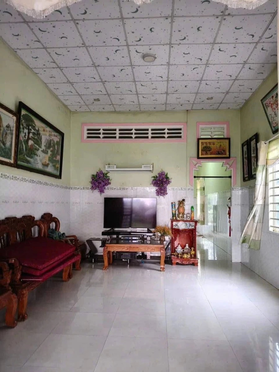 Bán nhà 2 phòng ngủ, 200m2, giá 750 triệu tại Tân Phong, Tân Biên, Tây Ninh - Ảnh thu nhỏ 2