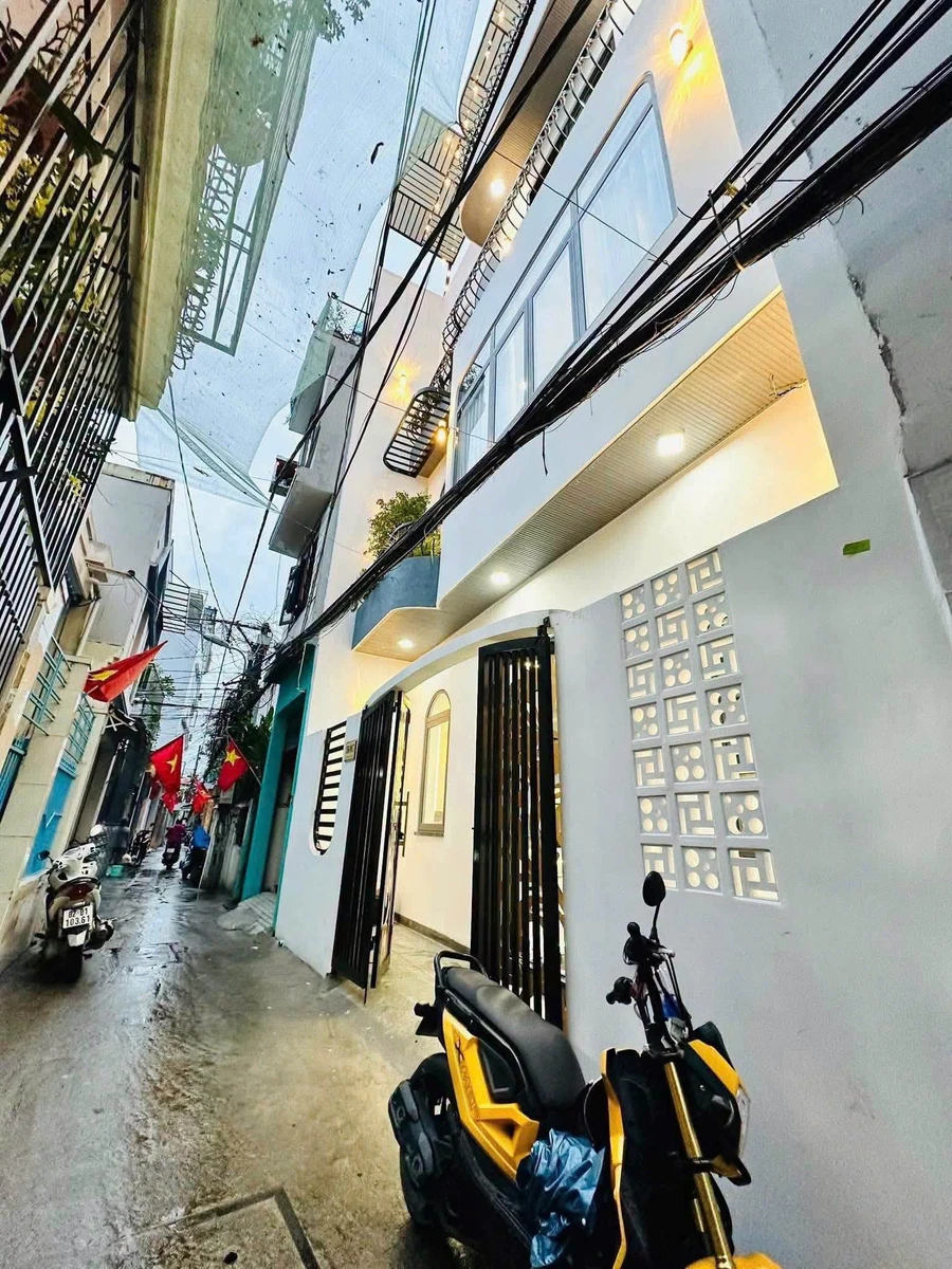 Bán nhà 3 tầng mới 46m² Hoàng Diệu, Đà Nẵng, giá 4.5 tỷ - Ảnh 1