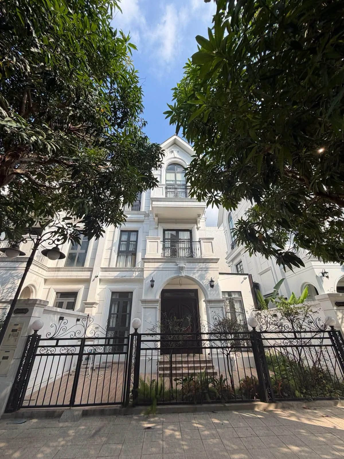 Bán song lập 150m Vinhomes Ocean Park 1 giá 24.5 tỷ - Ảnh 1