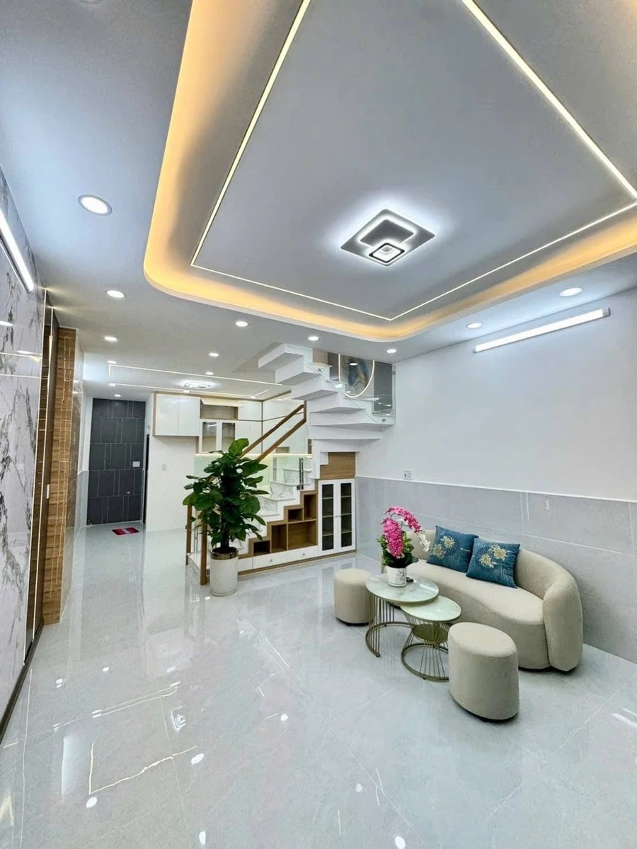 Bán nhà mặt tiền 6m, 84m² đường Nguyễn Sơn, Tân Phú, 4 tỷ - Ảnh thu nhỏ 2