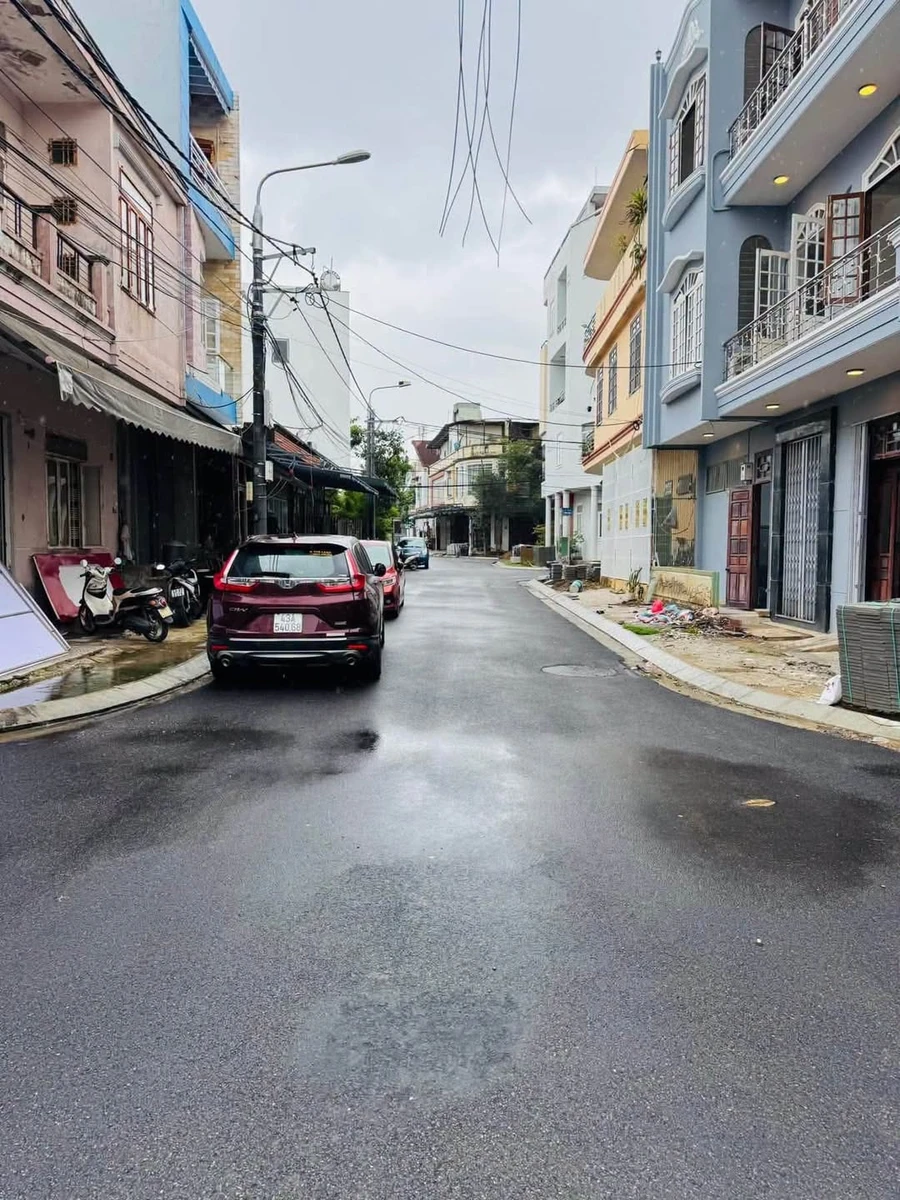 Bán nhà mặt tiền 5m, 110m2 tại Hòa Cường, giá 6 tỷ - Ảnh 1