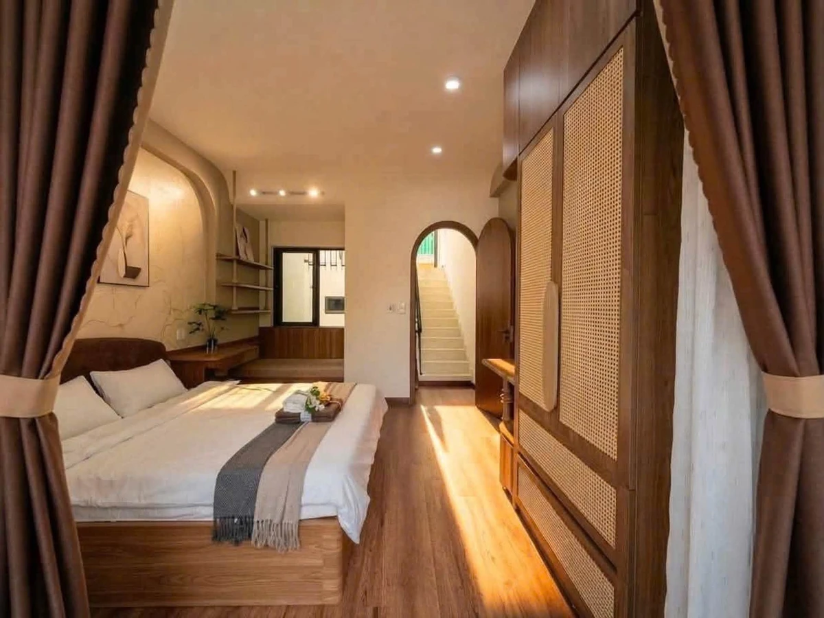 Nhà kiệt 56m² 3 tầng 3 ngủ 4WC Nguyễn Văn Linh Quận 1, giá 6 tỷ - Ảnh thu nhỏ 3