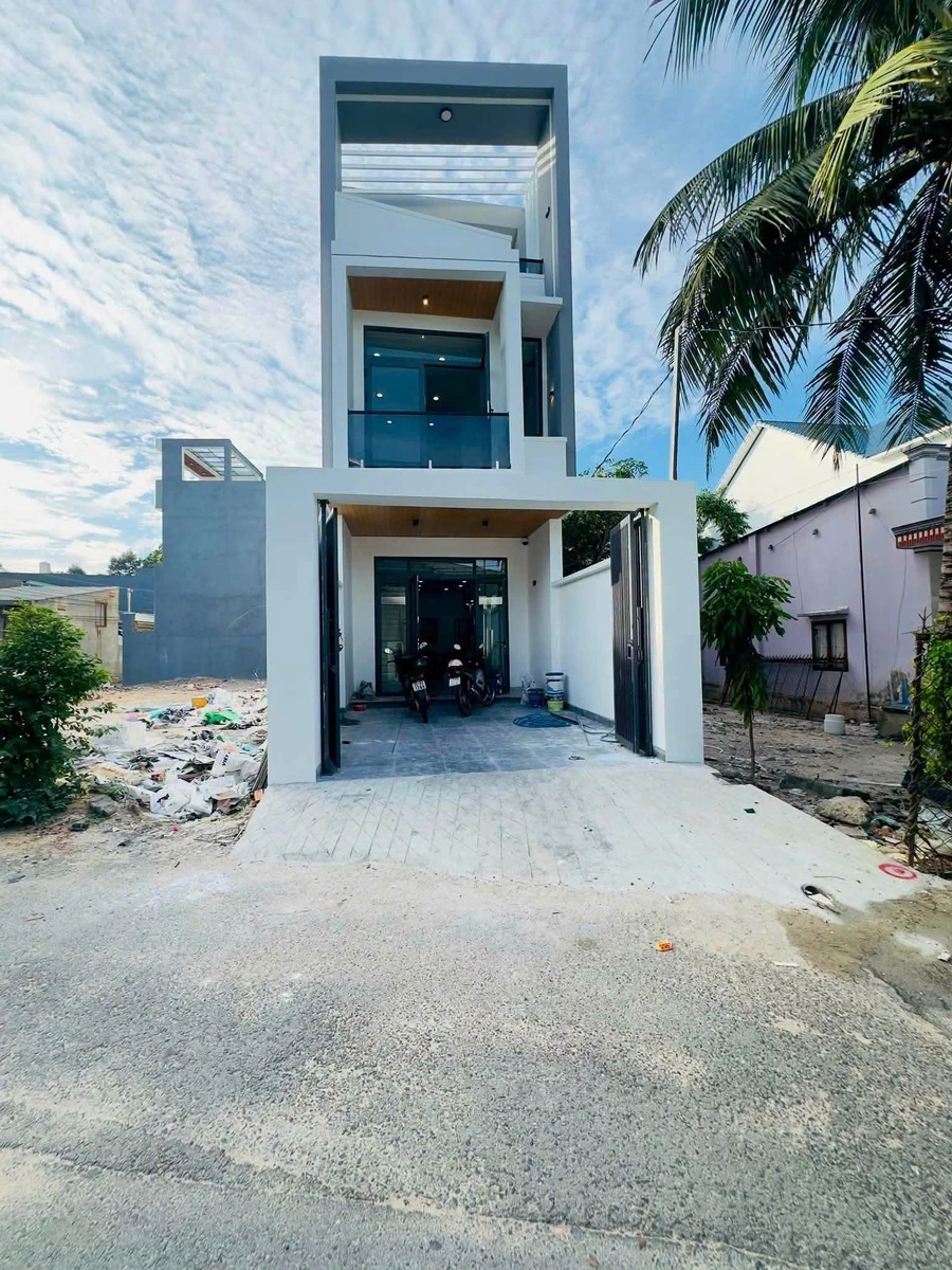 Bán nhà mới 100% Phú Lợi 1, gần vòng xoay Hiệp Thành 3, 60m2, 3PN, giá 4 tỷ 390 - Ảnh 1