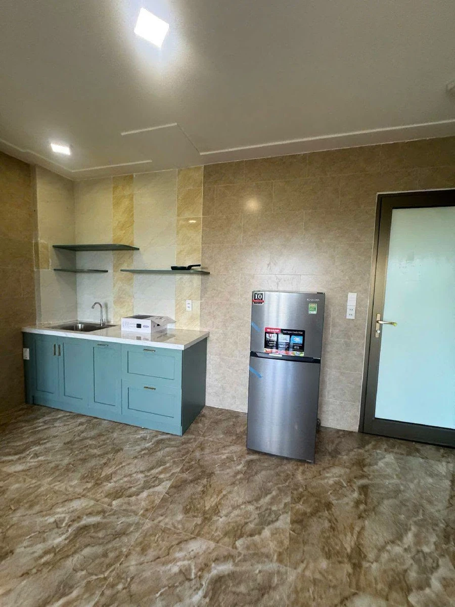 Bán nhà 5 tầng có thang máy mặt tiền Nguyễn Tất Thành Hội An 9 tỷ - Ảnh thu nhỏ 4