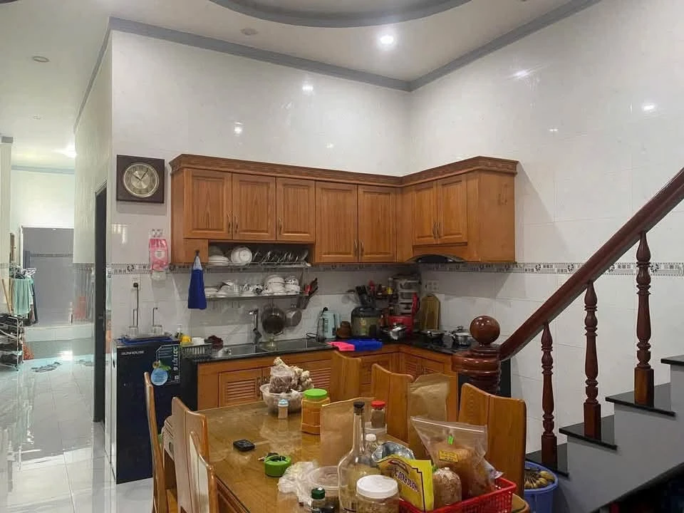 Bán nhà 1 trệt 1 lầu 4x28m, 5PN, đường Lý Văn Sâm, phường Tam Hiệp - Ảnh thu nhỏ 2