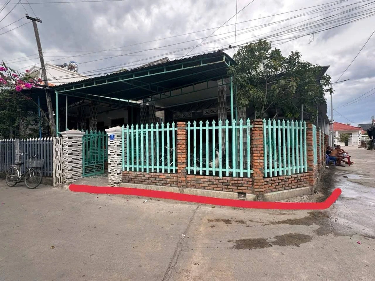 Bán nhà cấp 4 2 mặt tiền 70m² gần biển Ninh Hòa - Ảnh 1