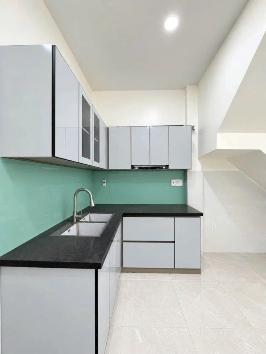Bán nhà 4 tầng 4PN Đường 3/2 Quận 10, 30.6m2, 5.5 tỷ - Ảnh thu nhỏ 2