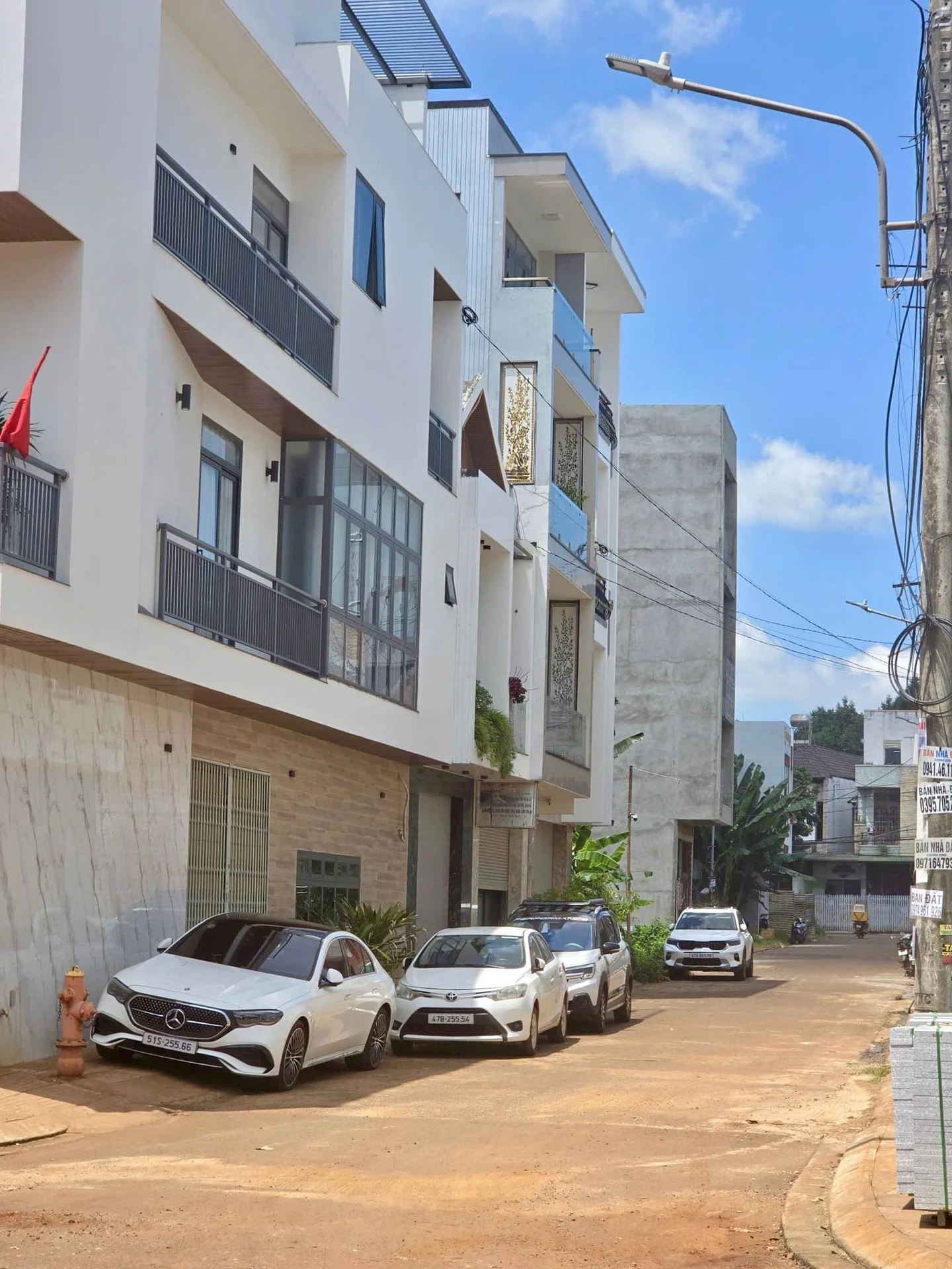 Bán đất Lý Tự Trọng Phường Tân An 68m² 5 tỷ 650 - Ảnh 1