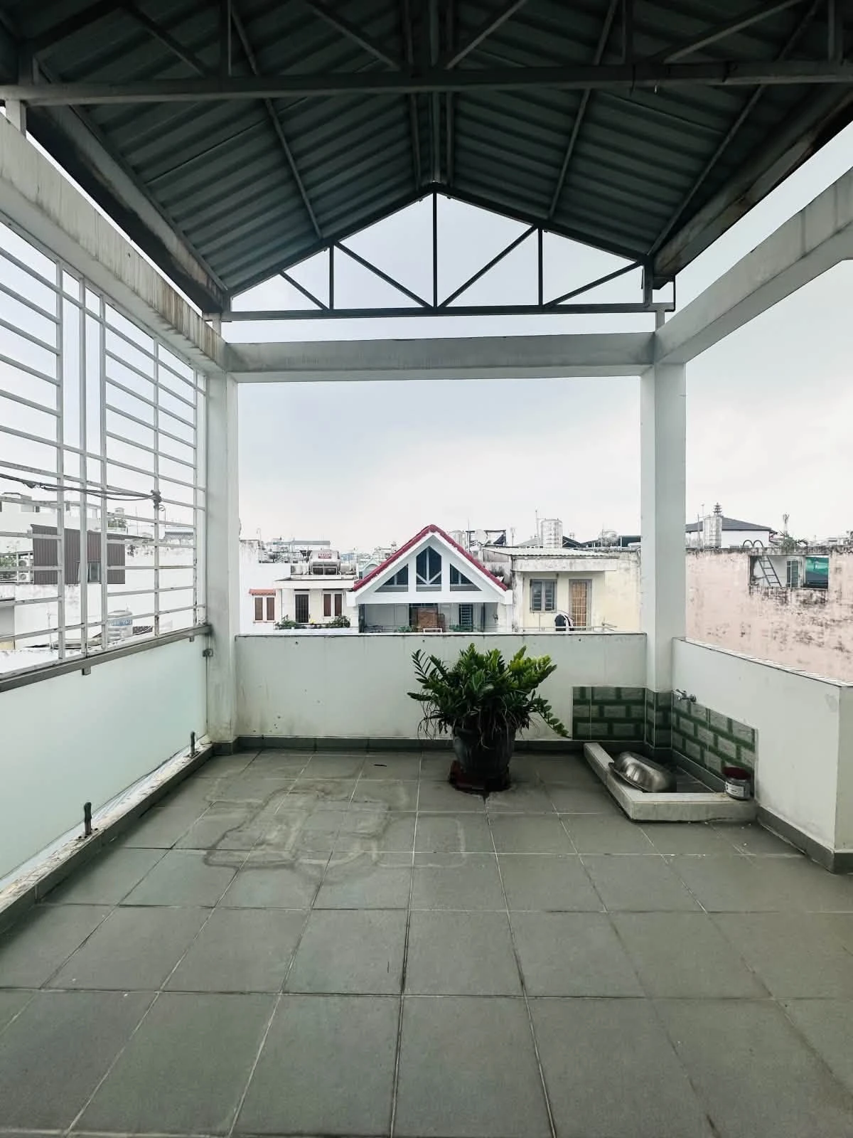 Bán nhà 5 tầng 30m2 3PN 4WC hẻm rộng 3m đường Thích Quảng Đức, Phú Nhuận giá 5,75 tỷ - Ảnh 1
