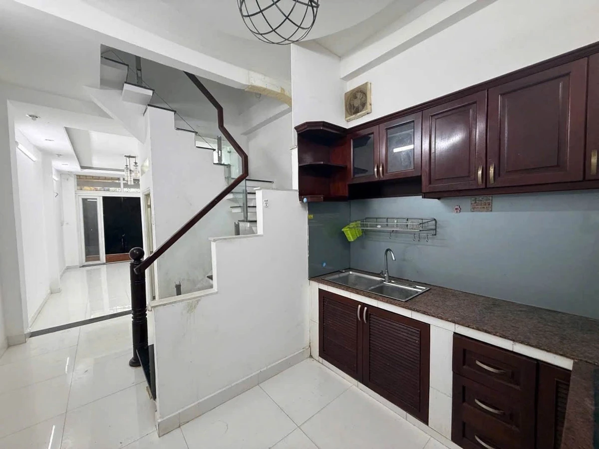 Nhà bán 45m2, 4 phòng, Đức Nhuận, 8 tỷ - Ảnh thu nhỏ 3