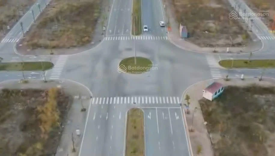 Bán siêu lô góc nổi bật Chí Linh view vòng xuyến và chung cư, ven khu công nghiệp giá chỉ 6,5 tỷ - Ảnh 1