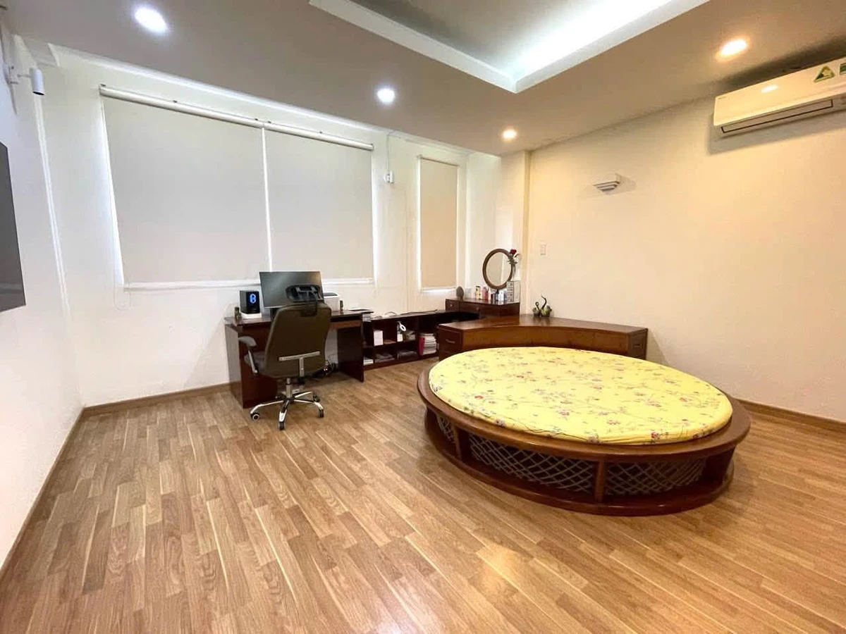 Bán biệt thự 6 phòng ngủ sân vườn rộng Nam Long Q7, 192m² - Ảnh thu nhỏ 4