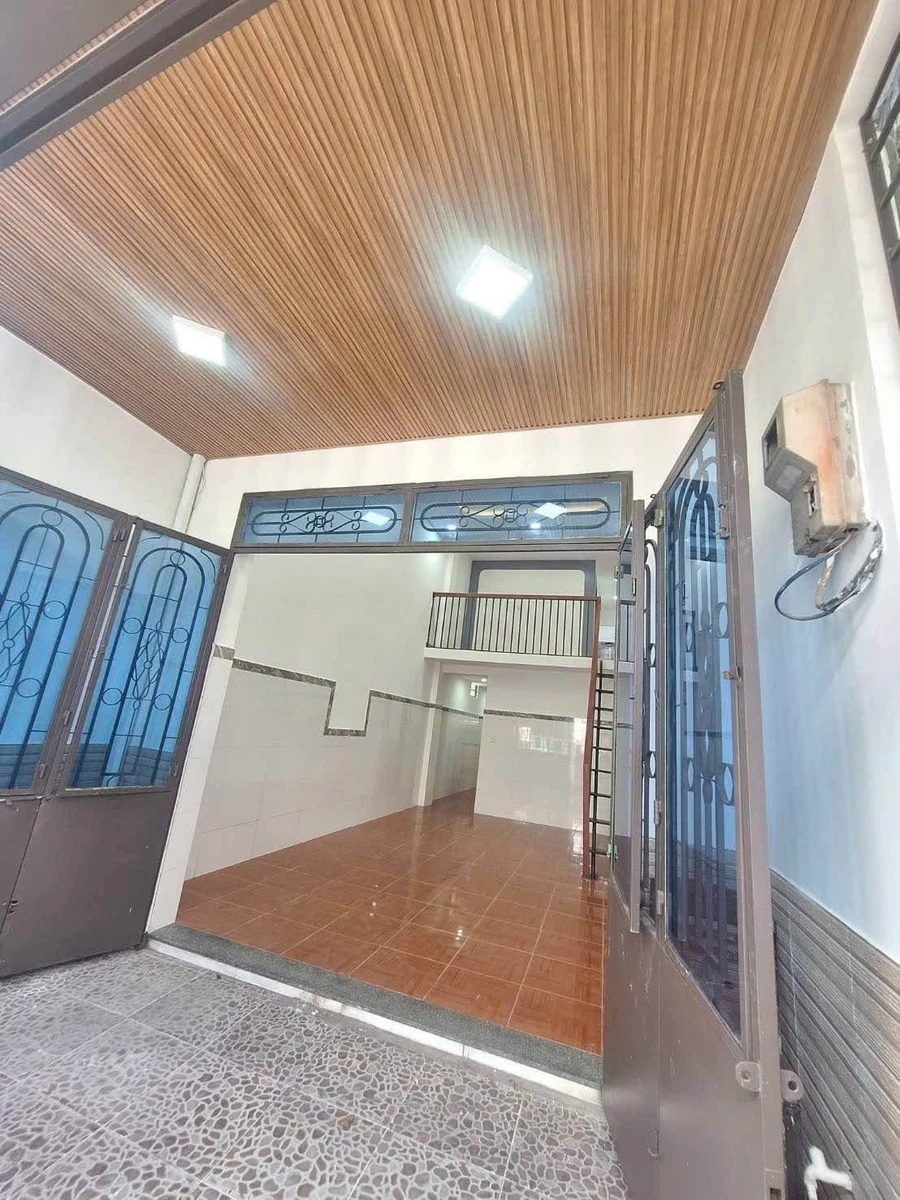 Bán nhà gác lửng 55m2 3 phòng ngủ Quận 1, gần Bến xe Ngã Ba Huế - Ảnh thu nhỏ 2